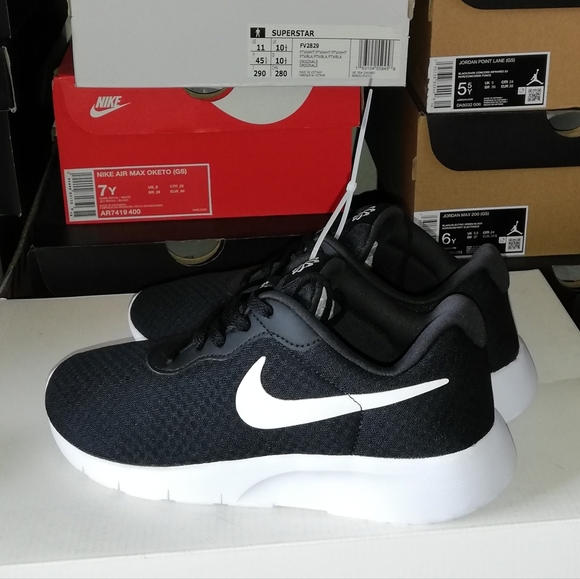 NIKE TANJUN FASHION US SIZE 4 YOUTH BRAND NEW NO BOX DUE IT'S BADLY DAMAGED - Picture 2 of 8